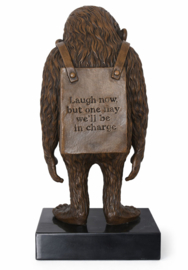 Banksy aap met tekst bronzenbeeld