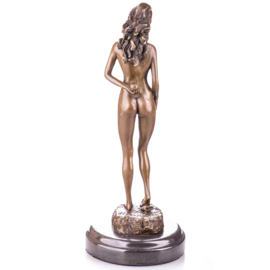 Bronzenbeeld Eva met appel
