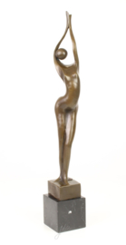 Bronzen naakte abstracte vrouw