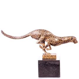 Jachtluipaard cheetah bronzen beeld