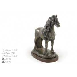 Bronzen hengst Fries paard beeld