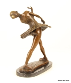 Bronzen ballet danseres beeld