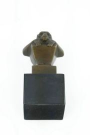Brons zittend aapje van Casimir Brau