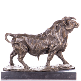 Abstract bronzen stoere stier