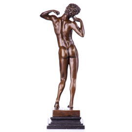 Mannelijk naakt bronzen beeld