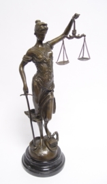 Bronzen vrouwe Justitia 40 cm
