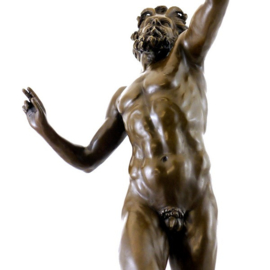 Bronzen dansende Faun beeld