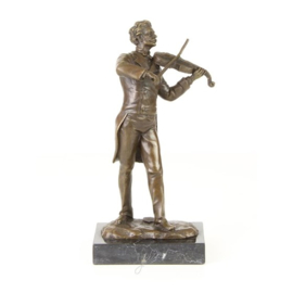Bronzen beeld van een violist
