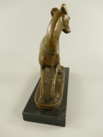 Whippet hazewindhond brons beeld