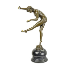 Trickstress danseres brons beeld
