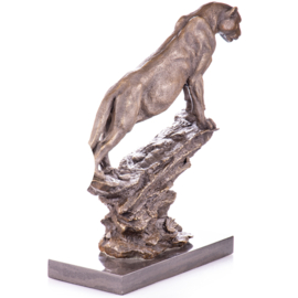 Bronzen panter op rots beeld