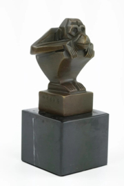 Brons zittend aapje van Casimir Brau