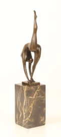 Gymnaste turnster bronzen beeld