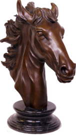 Paardenhoofd bronzenbeeld