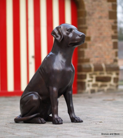 Labrador bronzen hond beeld