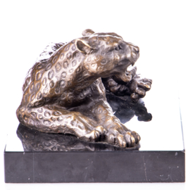 Luipaard of panter bronzen beeld