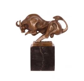 Abstract bronzen stier beeld