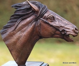 Bronzen paardenhoofd trofee beeld