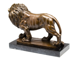 Statige leeuw bronzen beeld