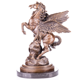 Bronsbeeld Perseus met Pegasus hoofd  Medusa