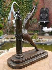 Bondage bronzen vrouw beeld