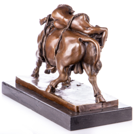 Bronzen stier beeld Zeus met Europa