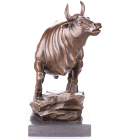 Bronzen briesende stier beeld