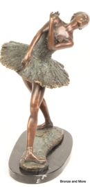 Bronzen beeld prima ballerina