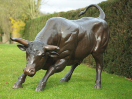 Grote Wall Street bronzen stier