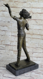Drie bronzen Michael Jackson beelden