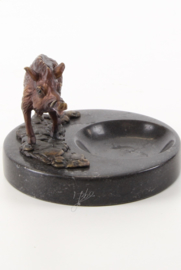 Gekleurd bronzen everzwijntje