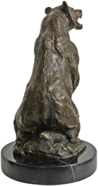 Grizzly beer bronzen beeld