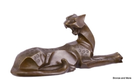 Bronzen liggende jaguar beeld