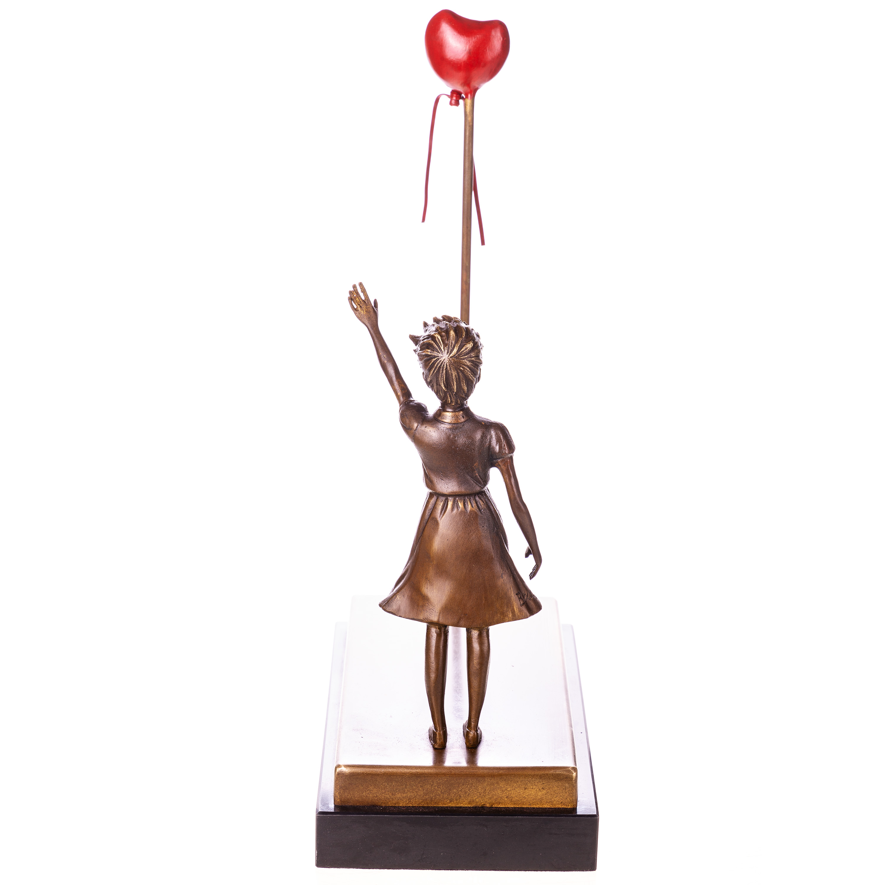 Brons meisje met rode hart ballonbeeld