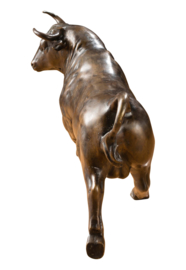 Groot bronzen stier beeld