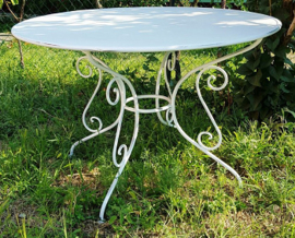 Franse smeedijzeren ronde tafel wit