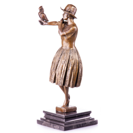 Bronzen vrouw met papegaai beeld