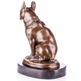 Buldog hond bronzenbeeld zittend