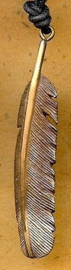 Bronzen adelaarsveerketting