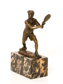 Bronzen tennisspeler backhand beeld