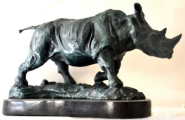 Neushoorn brons beeld