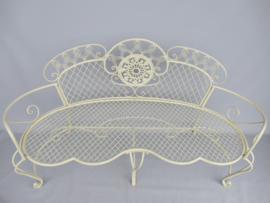 Nostalgisch halfrond tuinbankje