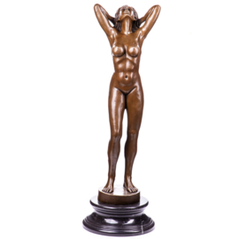 Naakt groot vrouw bronzenbeeld