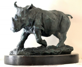 Neushoorn brons beeld