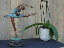 Ballerina danseres bronzen beelden