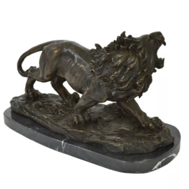 Bronzen brullende leeuw