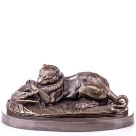 Tijger met krokodil bronzenbeeld