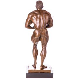 Bodybuilder bronzenbeelden