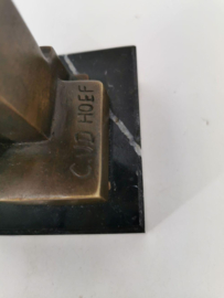 Kubistische bronzen uil