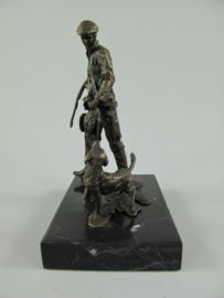 Jager jachthond en fazant brons beeld